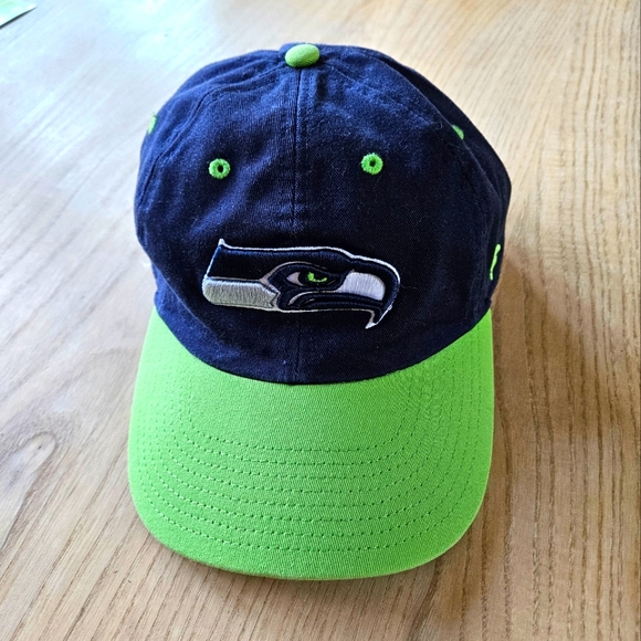 Seattle Seahawks Baseball Cap - Picture 1 of 6